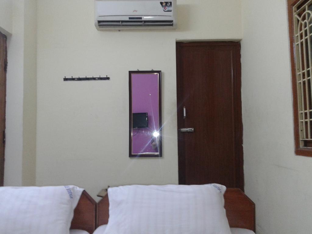 Noble Residency Tirupati Exterior photo